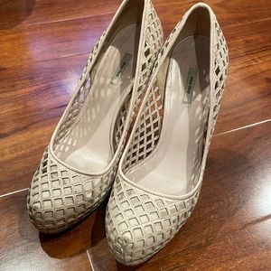Miu Miu sz 38 95cm pale beige heels